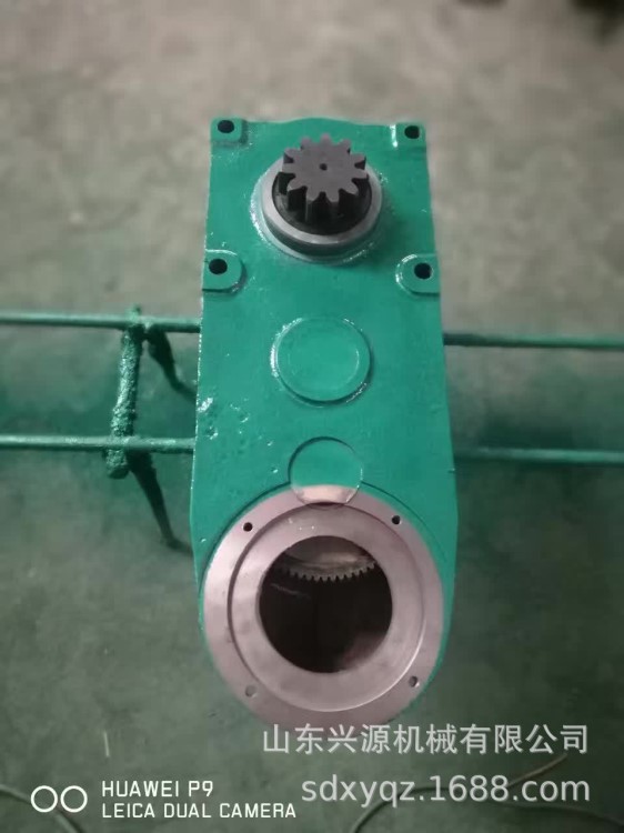 供應(yīng)LDA型立式減速機(jī) 起重機(jī)變速箱 廠家直銷