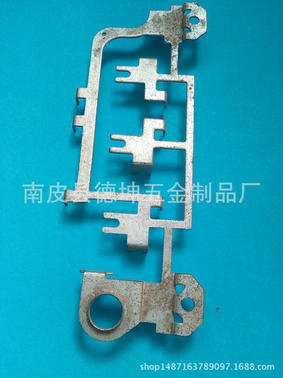 各種 五金件 沖壓件 拉伸件 零件加工及可量身定做