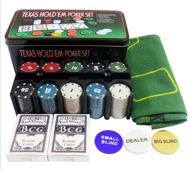 德州撲克21點(diǎn)套裝 200個(gè)籌碼 帶桌布 莊碼 籌碼鐵盒裝
