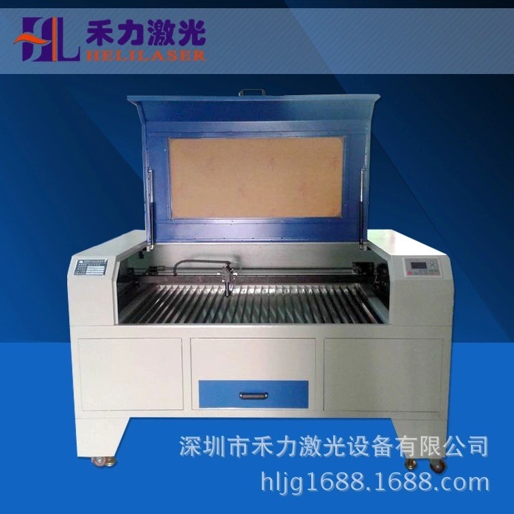 深圳LED發光字,LED發光字連鎖店招牌,水晶字,LED招牌激光切割機