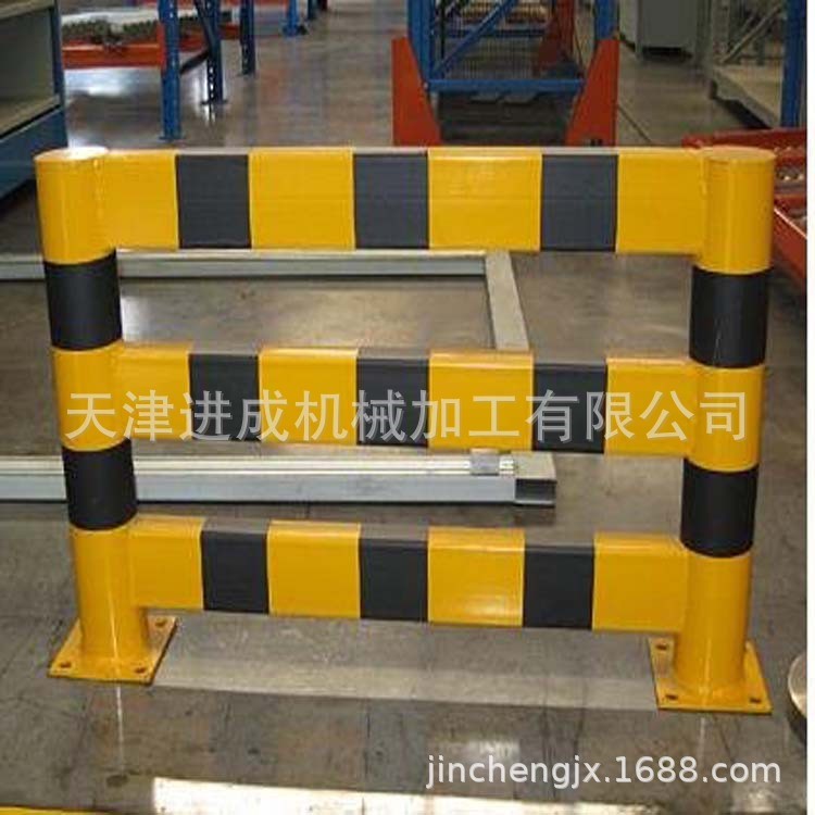 定制北京天津河北鐵絲防護護欄 車間隔離網公路圍欄 防撞交通護欄