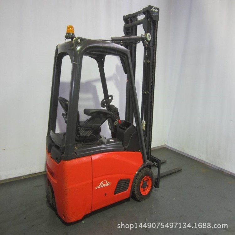租售臺(tái)2噸電動(dòng)平衡重叉車原裝2噸電動(dòng)叉車 1.5噸堆高叉車