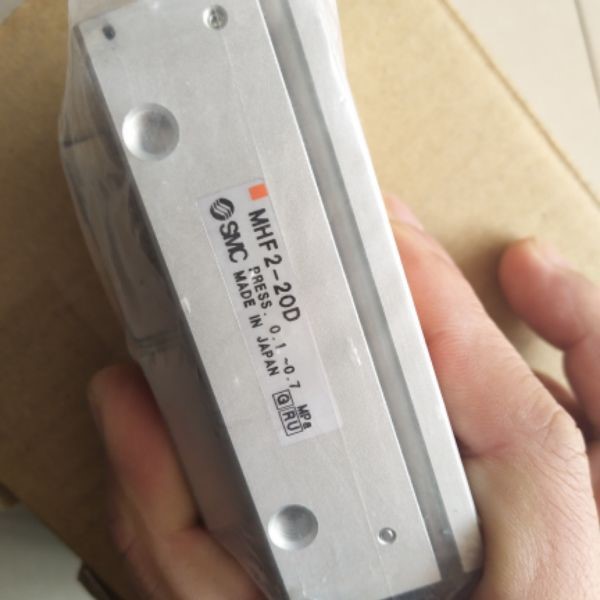 全新原裝日本SMC滑臺(tái)手指氣缸MHF2-20D