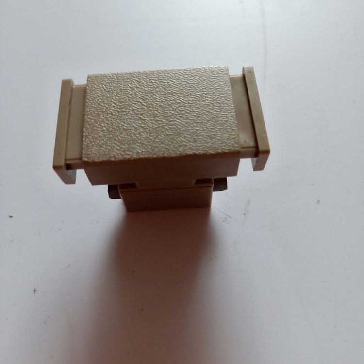 中興威虎皮卡配件 儀表臺(tái)副駕駛雜物箱扣手工具箱拉手鎖扣