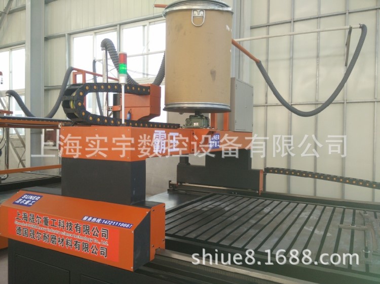 堆焊耐磨板 堆焊耐磨鋼板設備機器 堆焊復合耐磨鋼板機耐磨堆焊機