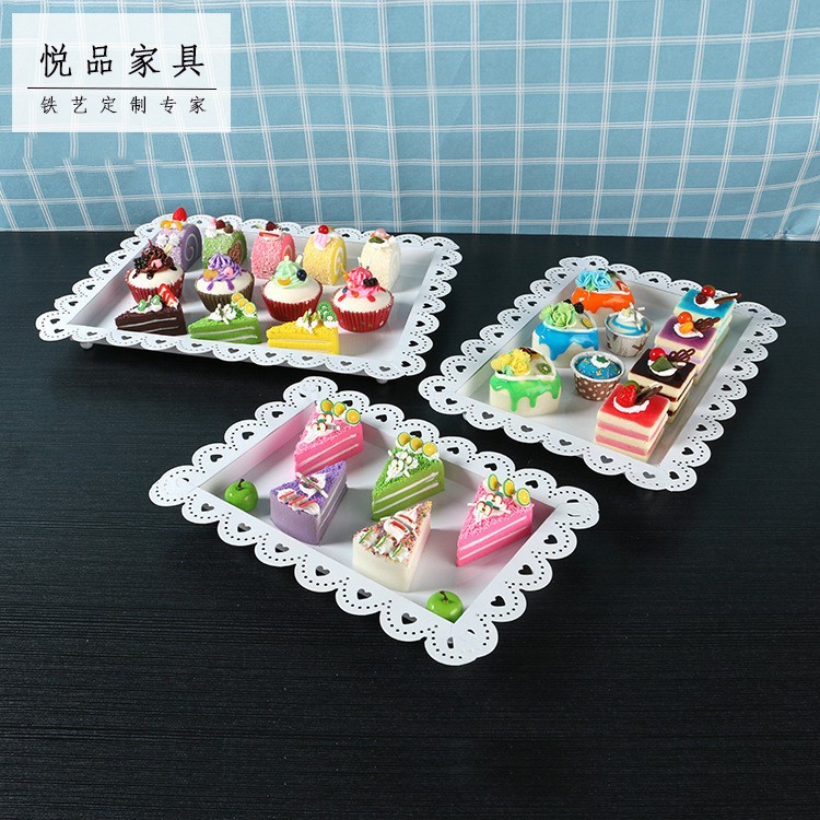 歐式婚禮蕾絲邊甜點(diǎn)臺(tái)長(zhǎng)方形蛋糕盤(pán)鐵藝鏤空大茶盤(pán)餅干平盤(pán)點(diǎn)心盤(pán)