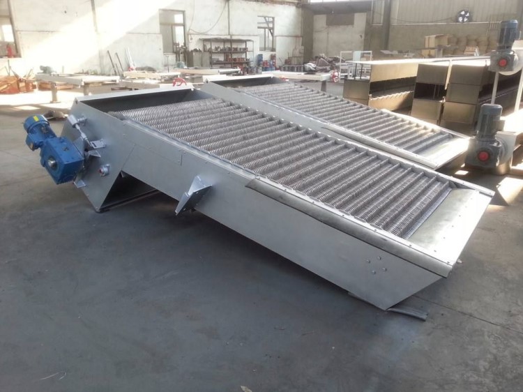 康利格柵清污機(jī) 污水處理設(shè)備XHG型回轉(zhuǎn)式不銹鋼清污機(jī)