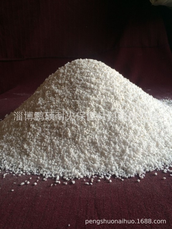 大量供應(yīng)珍珠巖 玻化微珠 膨脹珍珠巖顆粒 內(nèi)墻刮膩 珍珠巖洗手粉