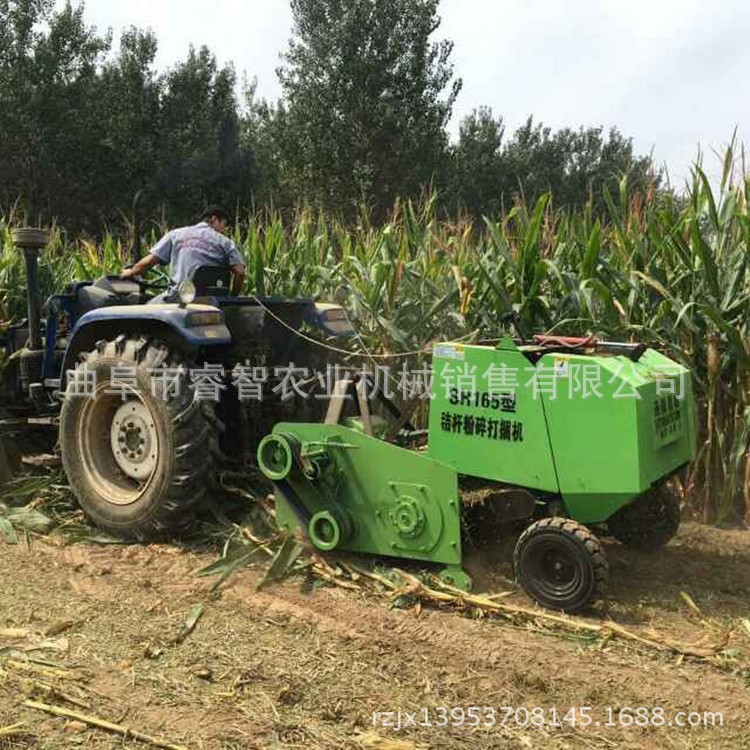 自动捡拾打捆机 小麦秸秆打捆机供应商 牧草收割粉碎打捆机图片