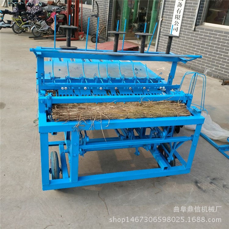 自動(dòng)喂料編織機(jī) 大棚防凍專用草簾編機(jī) 草簾機(jī)價(jià)格