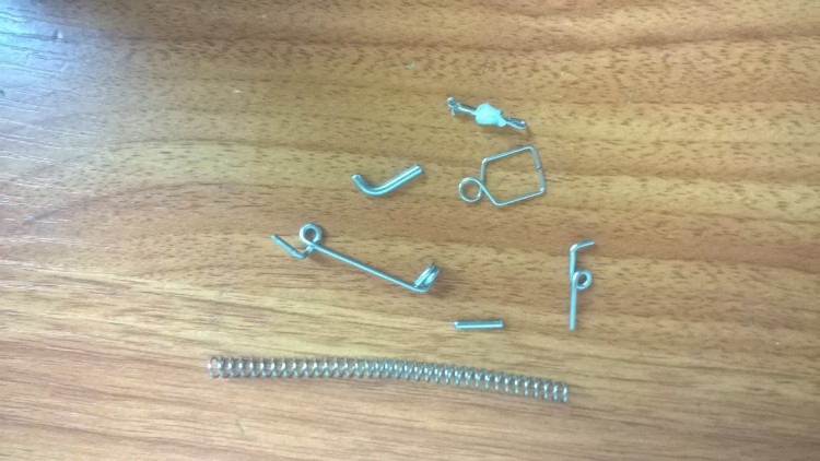 廠家生產漁具彈簧各種彈簧扭簧拉簧鐵絲成型等定制加工彈簧