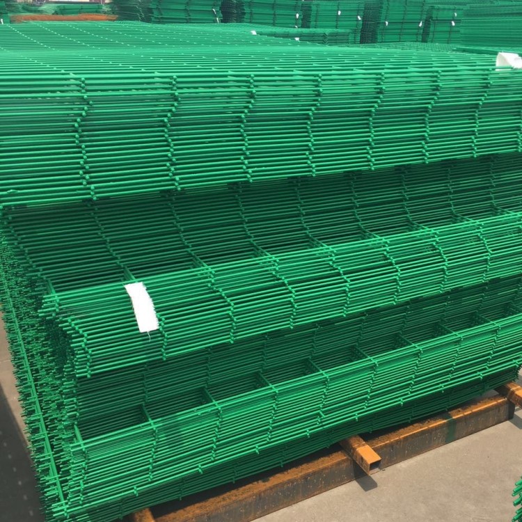 山東臨沂廠家批發(fā)浸塑500絲雙邊護(hù)欄網(wǎng) 公路防護(hù)網(wǎng) 荷蘭網(wǎng)