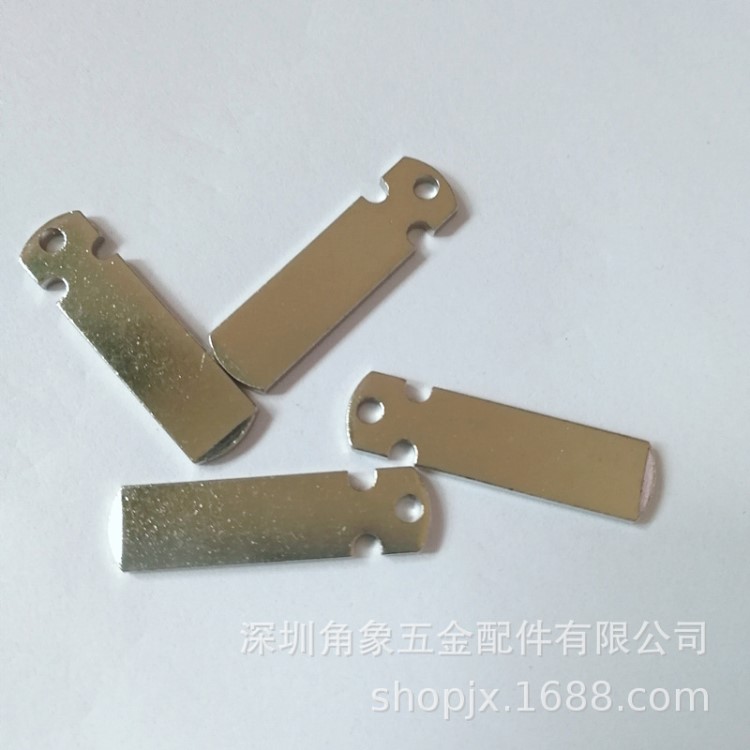 生產(chǎn)充電器銅插頭片五金插腳PIN腳端子插片美規(guī)五金插針