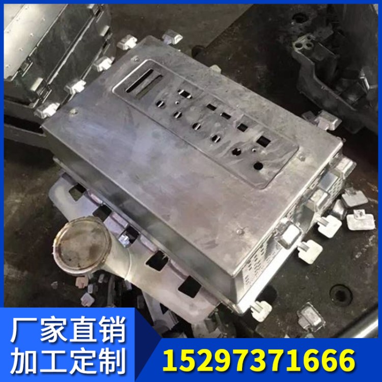 低壓鑄造鋁合金件 加工定制鑄造零件 生產(chǎn)鑄造氧化鋁鑄壓件