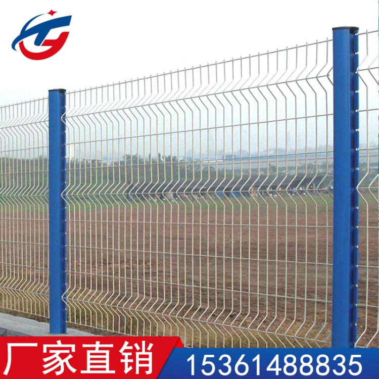 小區三角折彎護欄網 桃型柱護欄網 小區別墅圍墻公園鐵絲網圍欄