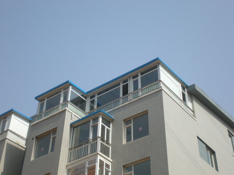 成都輕鋼結構彩鋼房 屋頂加層 屋頂彩鋼房