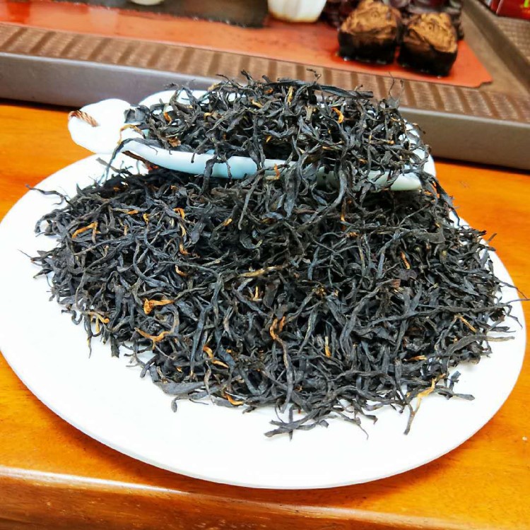 金骏眉茶叶梅占花香霸道红茶散装批2019新茶飞挝中华玉尘磨机筛人