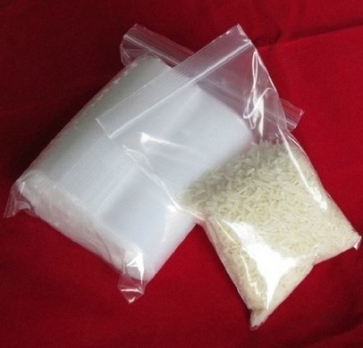 夾鏈自廠價(jià)直銷(xiāo)PE自封袋24CMX36CM封口袋透明密封袋加厚100個(gè)/包