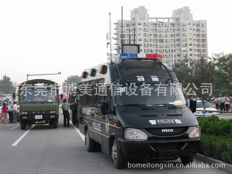 高增益定向板型車(chē)載天線 短波天線 鞭狀天線 無(wú)人機(jī)管控系統(tǒng)天線