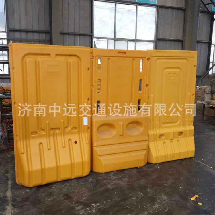徐州注水圍擋批發市政圍擋報價原料防曬防寒 水馬圍擋生產廠家