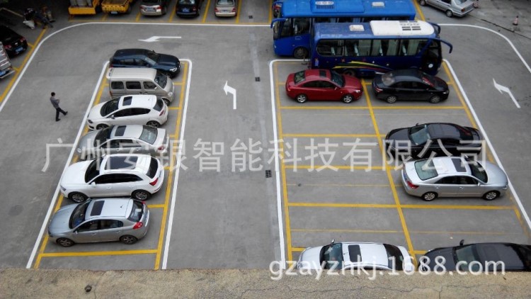 廣州道路標(biāo)示牌工程、停車位劃線、停車場(chǎng)道路劃線