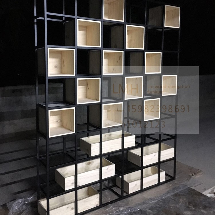 復古鐵藝工業風隔斷實木展示置物架客廳創意木格落地屏風廠家直銷