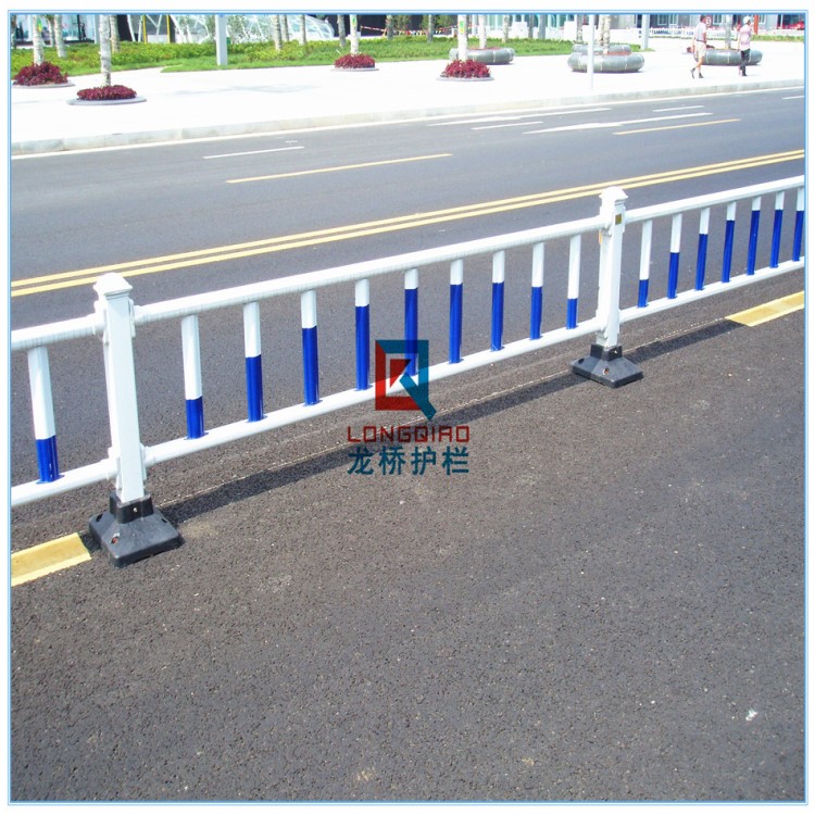 江西宜春道路隔離護欄/宜春市政道路交通護欄/鍍鋅鋼龍橋定做
