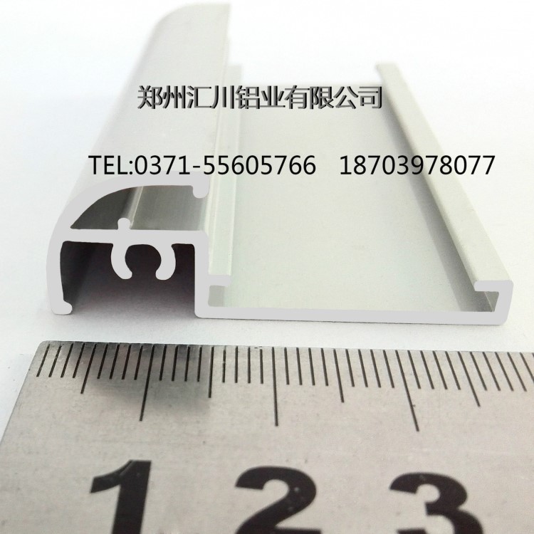 供應(yīng)廣告鋁型材以及塑料配件 鋁型材 標(biāo)識(shí)標(biāo)牌鋁合金材料