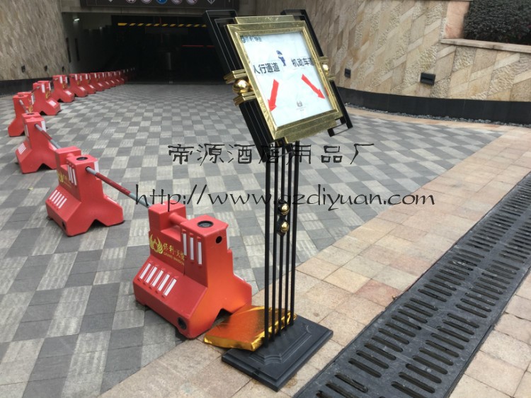 廠家直銷 黑金鋼斜面指示牌 廣告牌 菜譜牌 海報架 宣傳