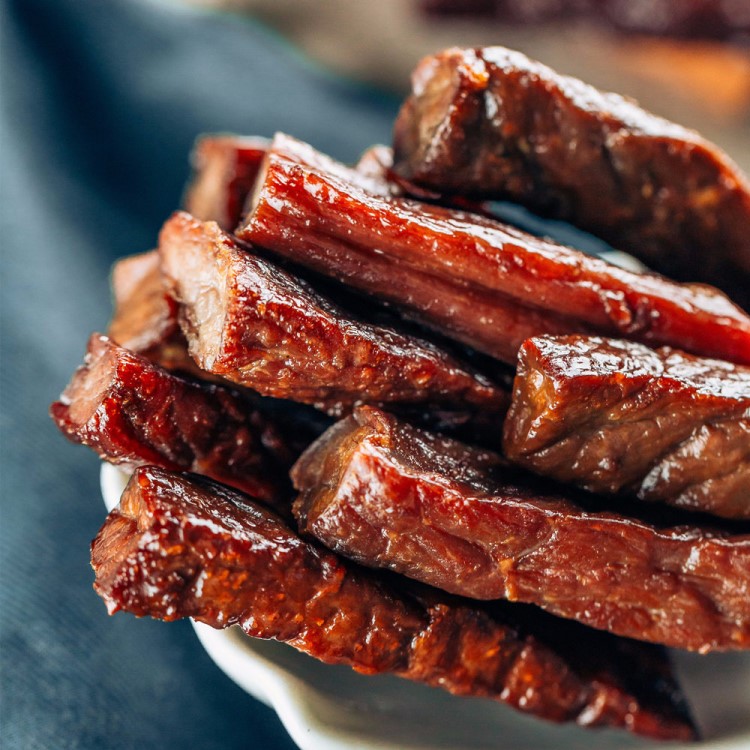 牛圖騰內(nèi)蒙古烤制牛肉干手撕風(fēng)干牛肉干休閑小吃零食食品500g包郵