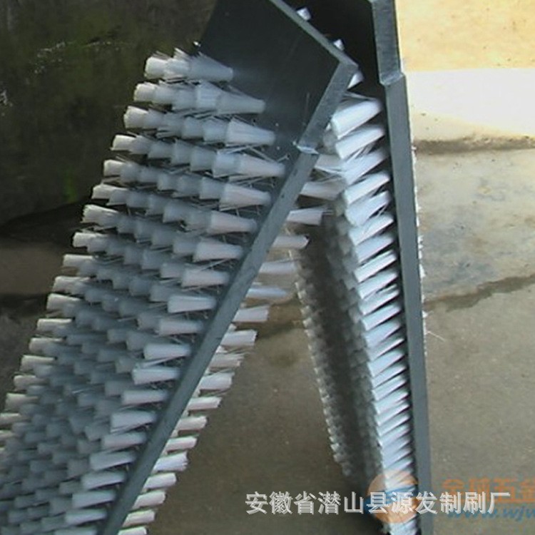 阻燃絲毛刷 機(jī)械檔灰塵密封板刷 pvc板刷長條刷 數(shù)控機(jī)床板刷