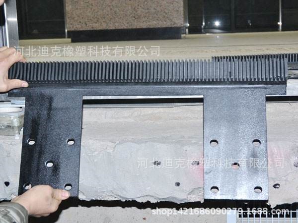 站臺橡膠防踏空裝置 地鐵門下縫隙防踏空裝置膠條 量大優惠