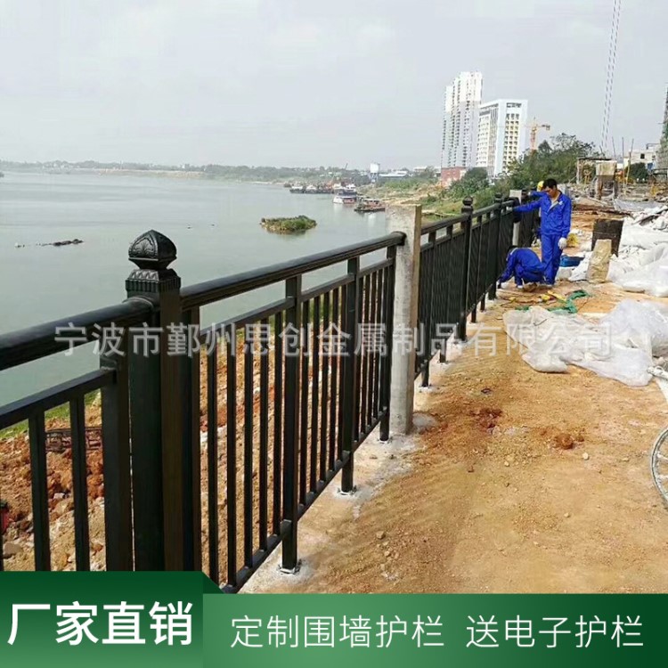 厂家直销桥梁河道护栏 桥梁河道护栏 结实牢固塑钢护栏