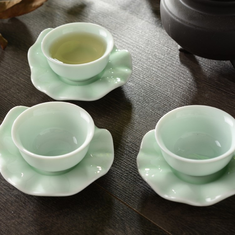 東朝陶瓷茶具廠家直銷(xiāo) 豆綠荷葉水杯墊 茶具配件茶托 