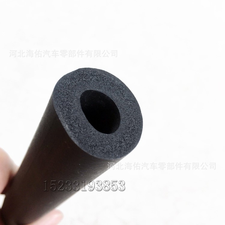廠家直銷三元乙丙空心發(fā)泡管 空心發(fā)泡橡膠圓形管 發(fā)泡橡膠圓管