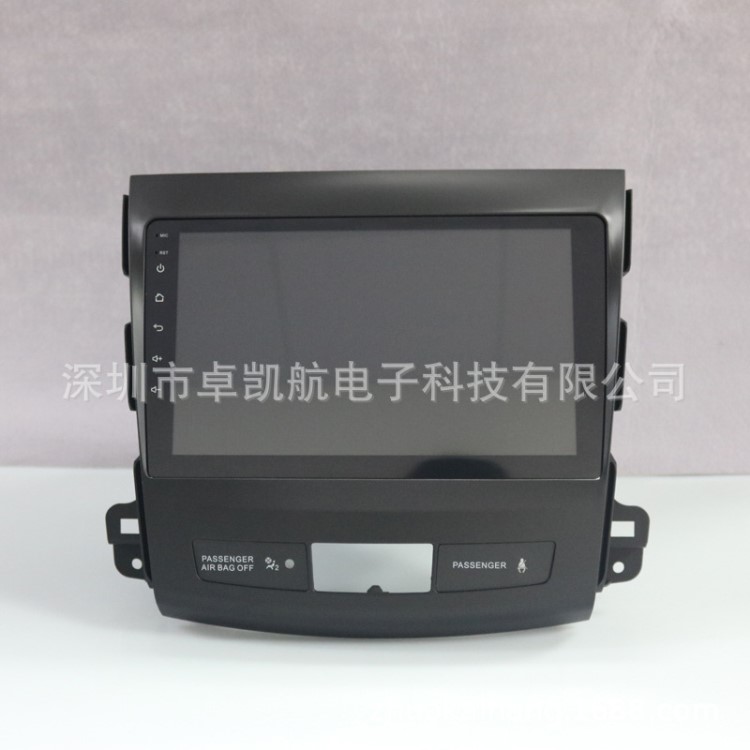 外銷 三菱歐藍(lán)德 07 08 09 10 12款 安卓車載導(dǎo)航 android 7.1