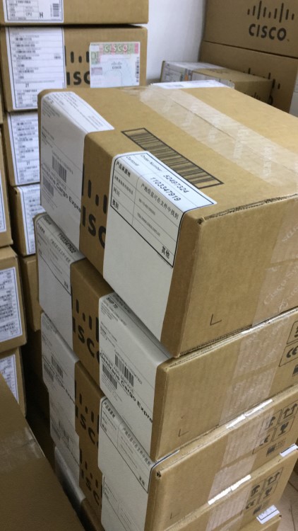 思科 Cisco C9300-24P-E核心交換機(jī)24口POE供電 全新新款交換機(jī)