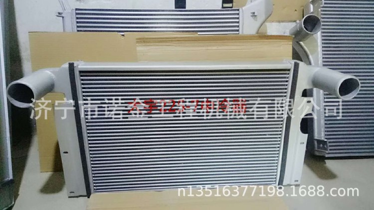 大宇斗山225-7中冷器 挖掘機(jī)水箱 散熱器批發(fā)零售