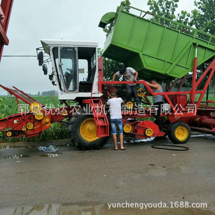 玉米秸稈青儲機 牧草收割機 秸稈粉碎收獲一體機 畜牧養(yǎng)殖業(yè)機械