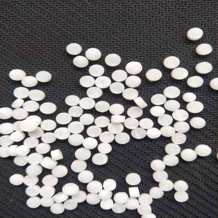 食品級PVC本色顆粒 70度80度90度本色PVC 無毒無味PVC塑膠原料