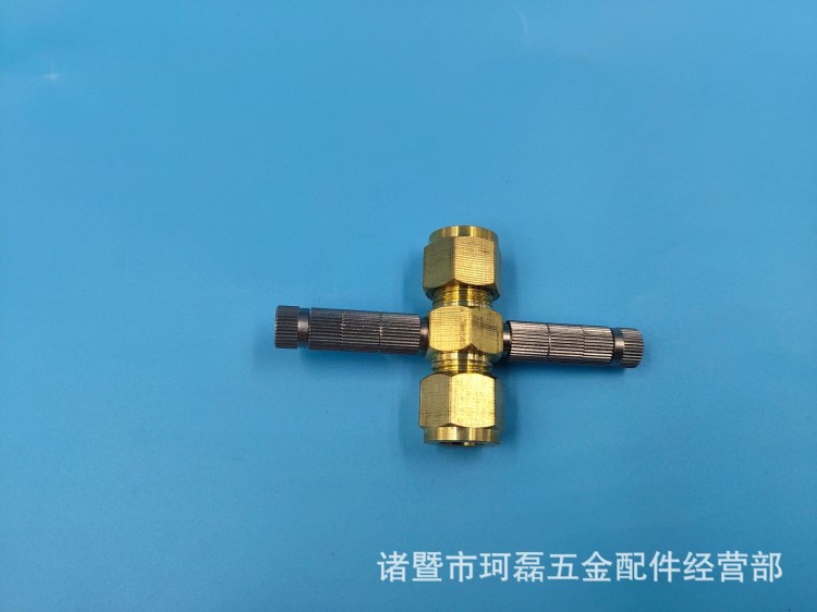 廠家直銷(xiāo)6mm 8mm 9.52mm 10mm卡套式直接雙孔接頭 直通雙噴銅接頭