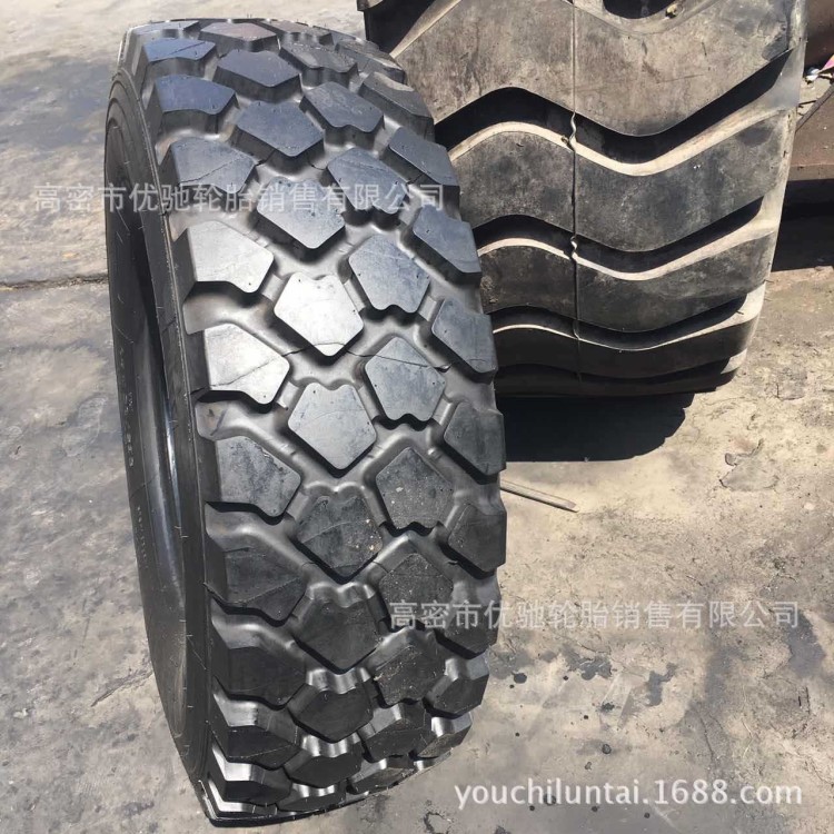 供應工程機械365/85R20米其林吊車輪胎越野花紋全鋼抗刺扎三包