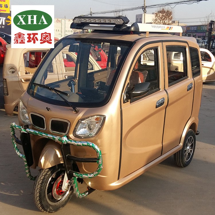 電動(dòng)三輪棚車?yán)夏甏杰噷W(xué)生接送車全封閉電動(dòng)三輪車燃油車