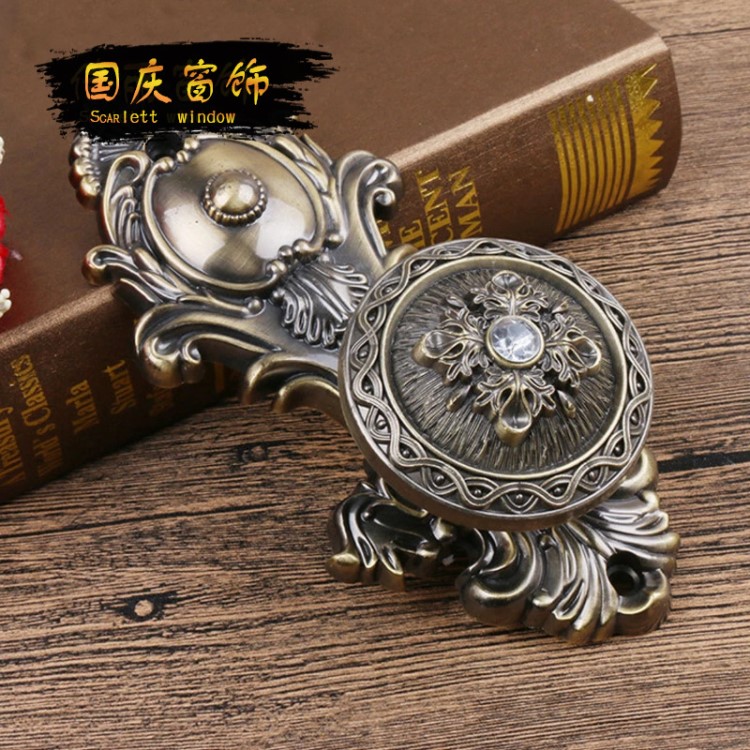 國(guó)慶窗飾 歐式一鉆窗簾鉤子 掛鉤現(xiàn)貨供應(yīng) 窗簾掛球配套墻鉤 熱賣