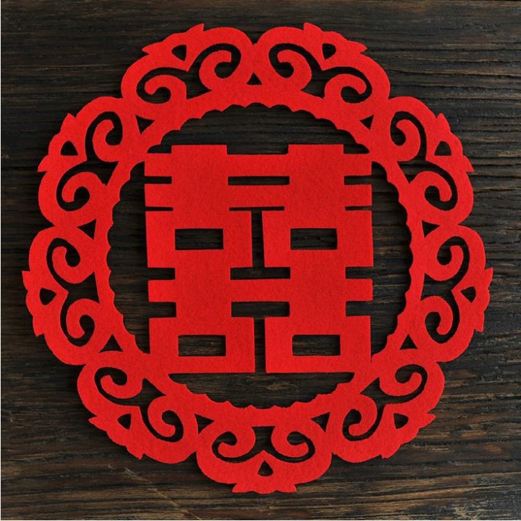婚慶喜字 結(jié)婚用品無(wú)紡布喜 鏤空雙喜窗花 無(wú)紡布門喜30cm