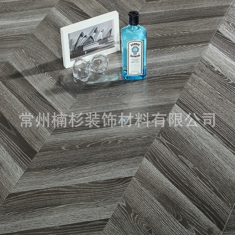 廠家直銷多層實木地板人字拼魚骨拼地板北歐橡木冷灰色地暖地板
