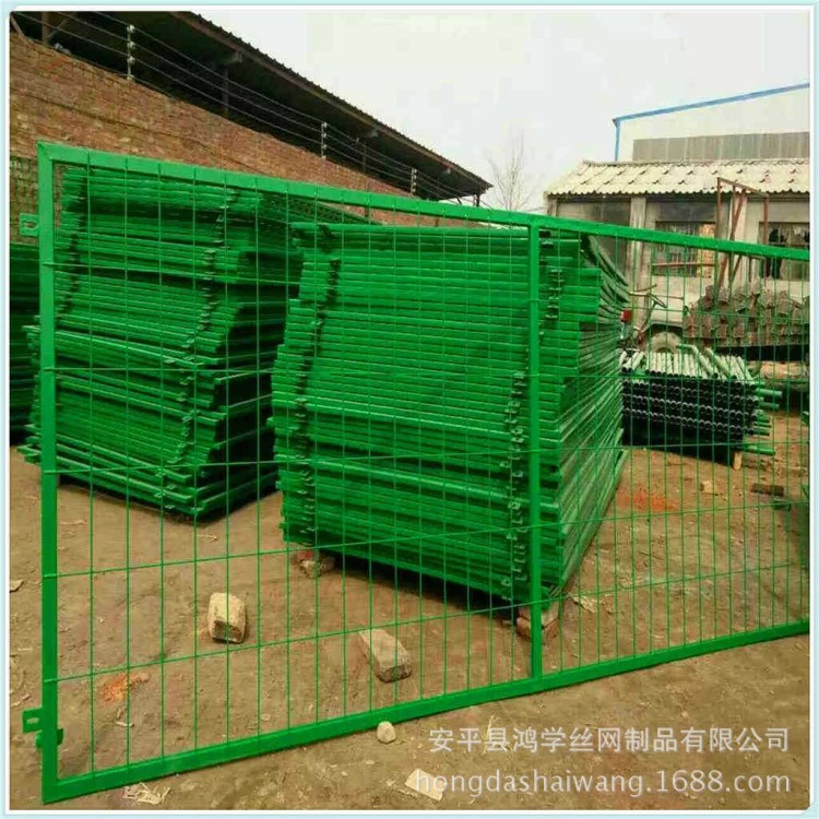 供應(yīng)公路防護(hù)浸塑護(hù)欄網(wǎng) 南陽(yáng)公路浸塑護(hù)欄網(wǎng) 公路浸塑護(hù)欄網(wǎng)廠家