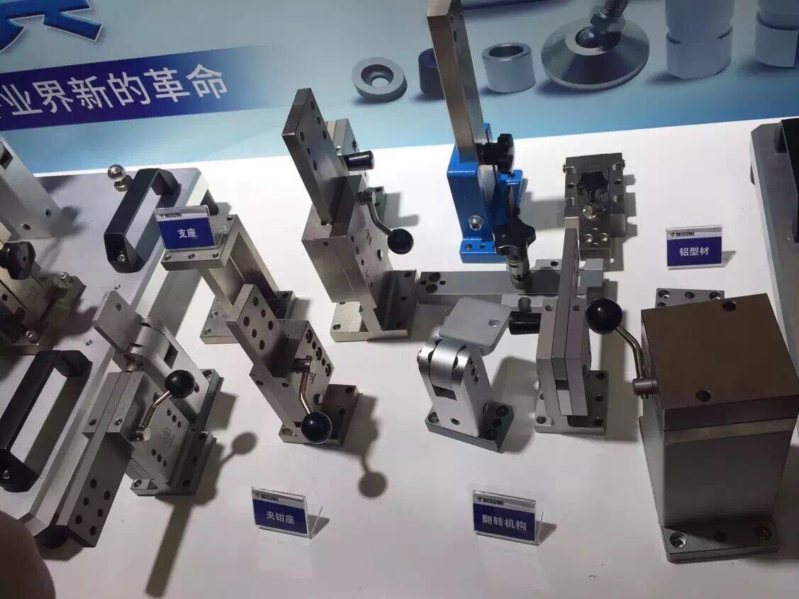 翻轉機構、滑移機構、臥式翻轉機構、L座、I座、立式翻轉機構