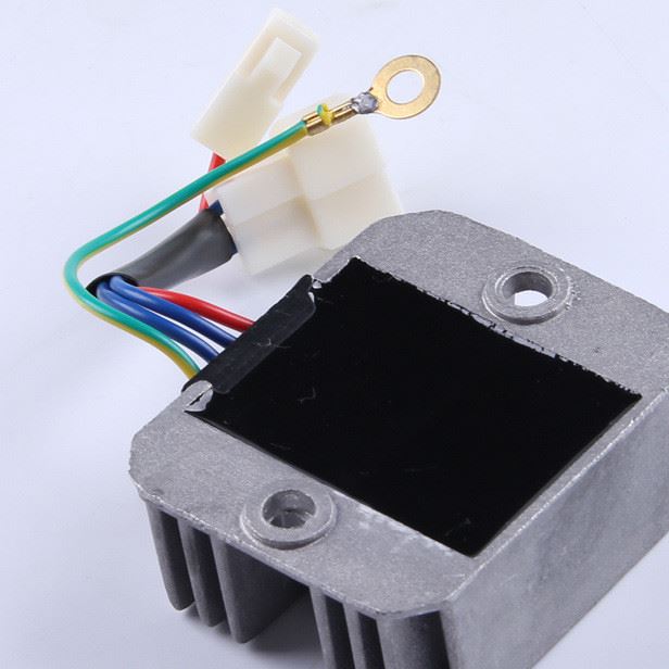 FA開關(guān)電源3.5恒源發(fā)電機(jī)充電器 發(fā)電機(jī)AVR、穩(wěn)壓器 、調(diào)試器