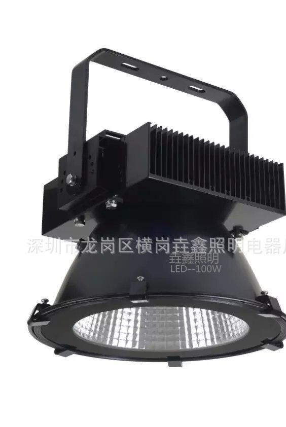 廠家批發(fā)工礦LED.塔吊投光燈.聚光高亮遠(yuǎn)投光100W-300W